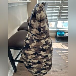 TOPPAW L CAMO PUFFER JACKET